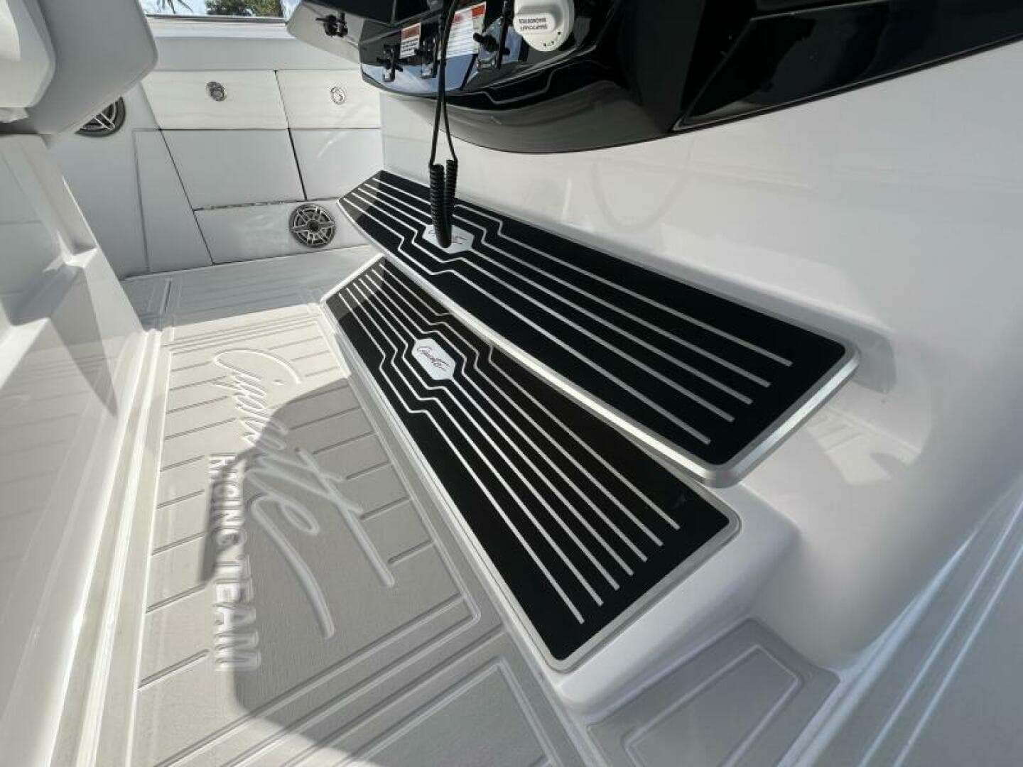 2025 Cigarette Nighthawk — photo 41