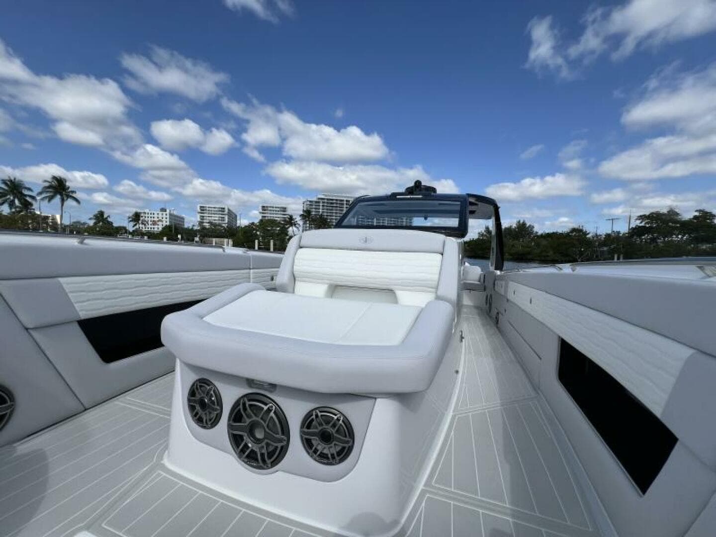 2025 Cigarette Nighthawk — photo 31