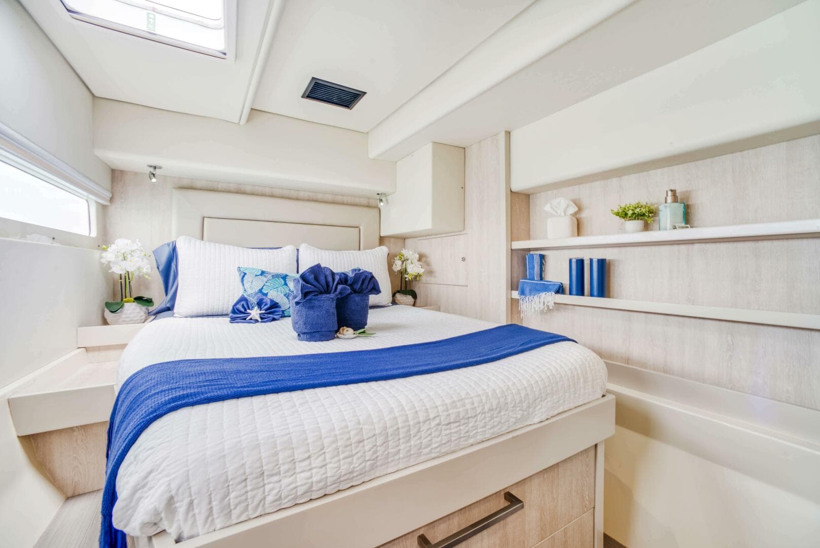 2016 Leopard 58 Catamaran — photo 32