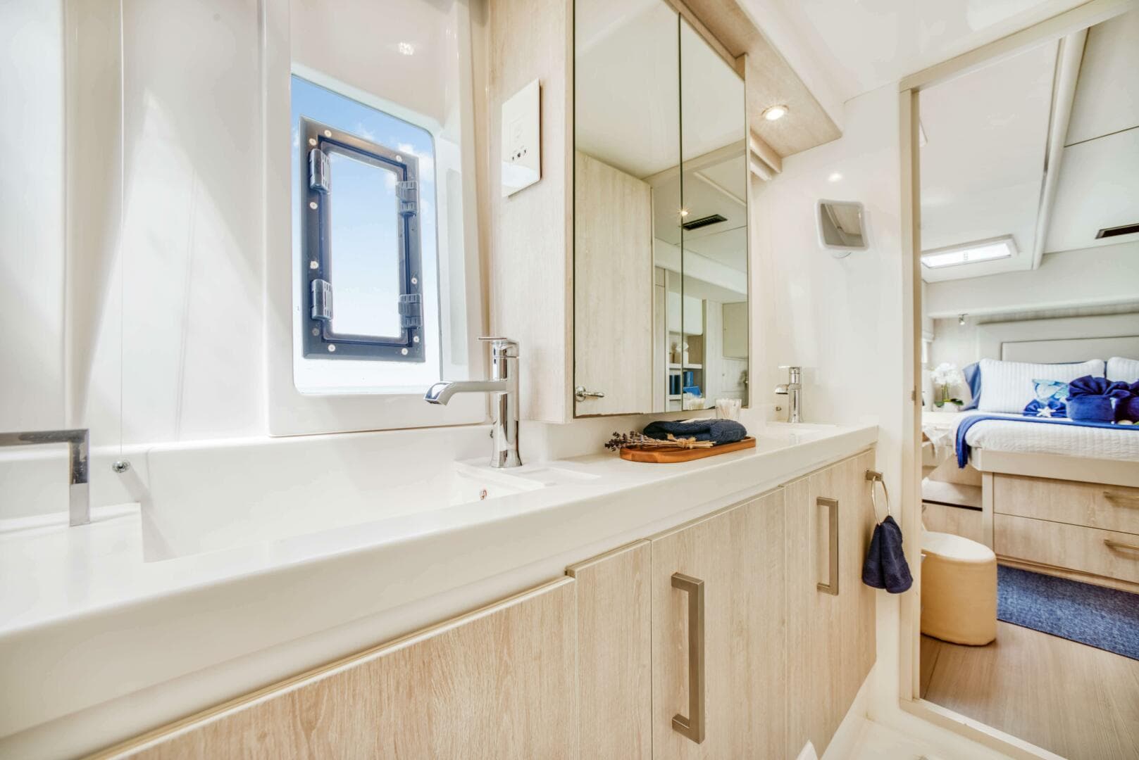 2016 Leopard 58 Catamaran — photo 35