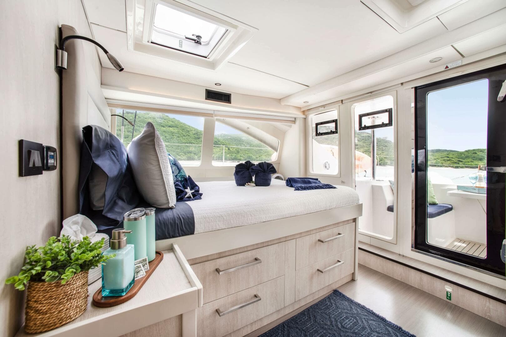 2016 Leopard 58 Catamaran — photo 41