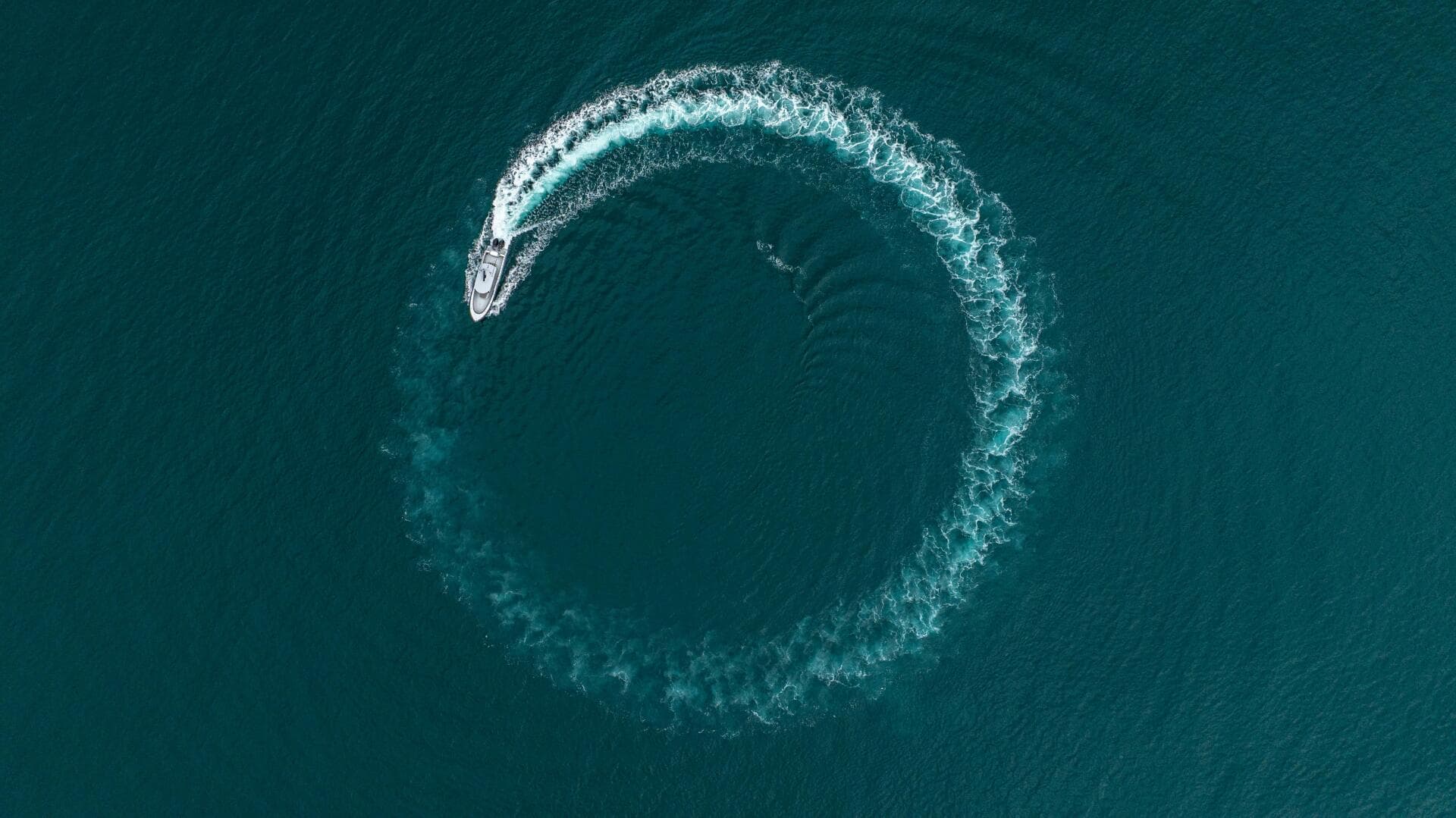 2024 Valhalla Boatworks V-33 — photo 52