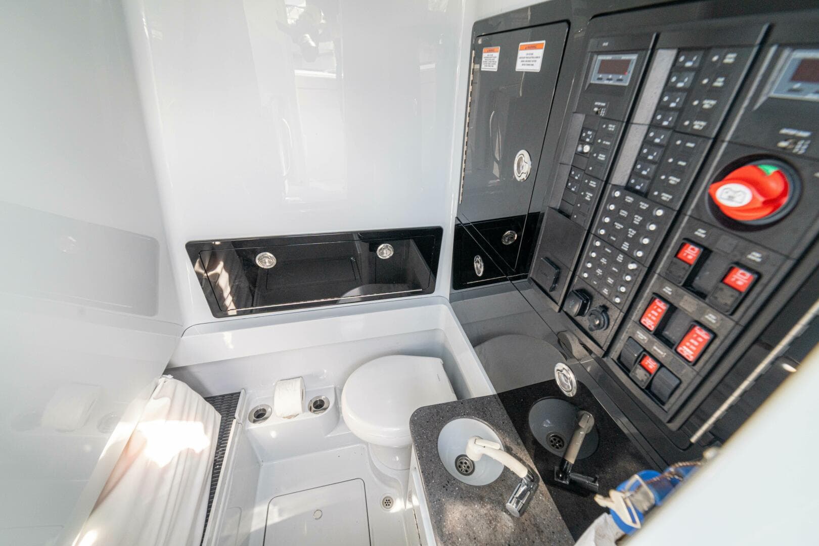 2024 Valhalla Boatworks V-33 — photo 34