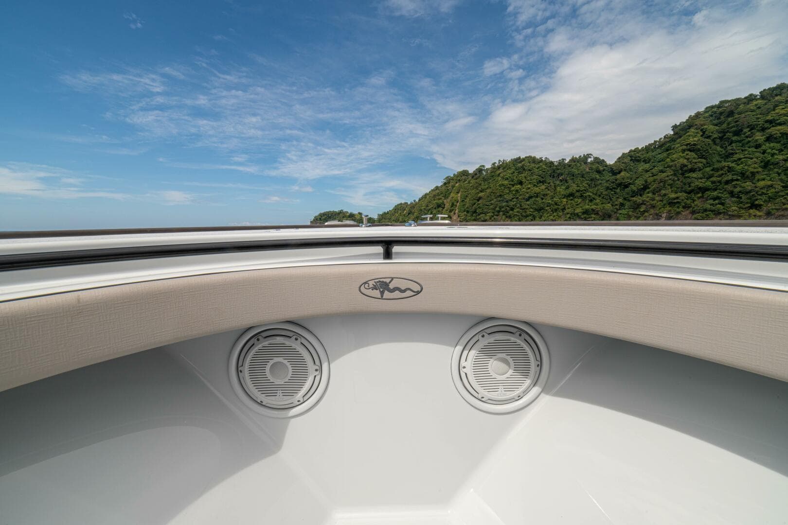 2024 Valhalla Boatworks V-33 — photo 6