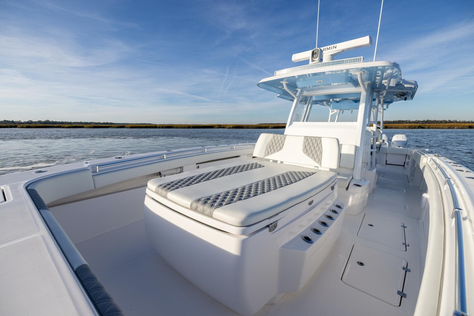 2024 Invincible 40 Cat — photo 51