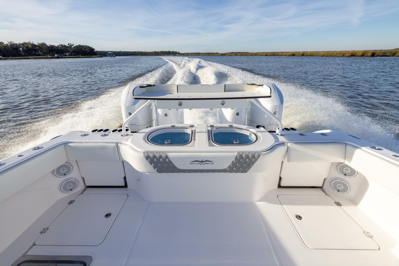 2024 Invincible 40 Cat — photo 19