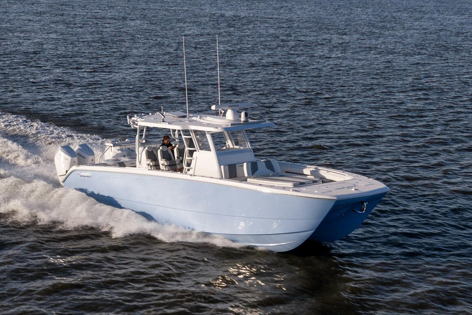 2024 Invincible 40 Cat — photo 17