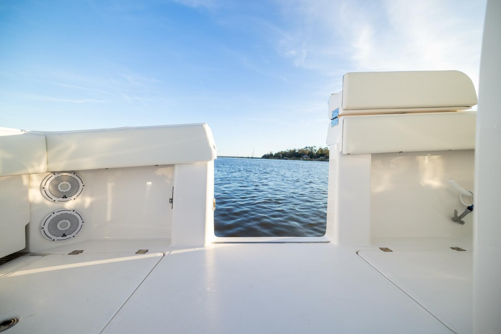 2024 Invincible 40 Cat — photo 63