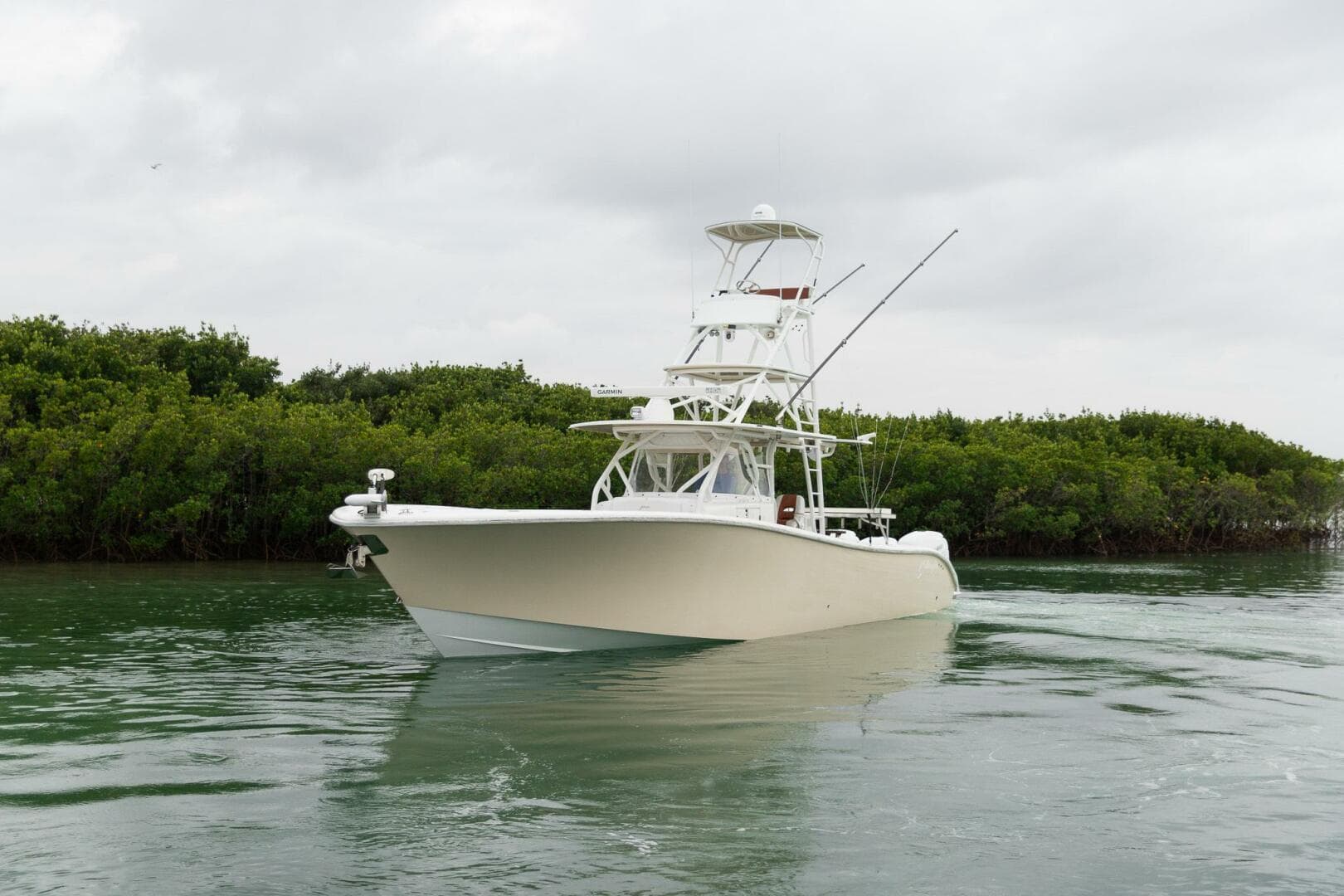 2015 Yellowfin 42 Offshore — photo 7