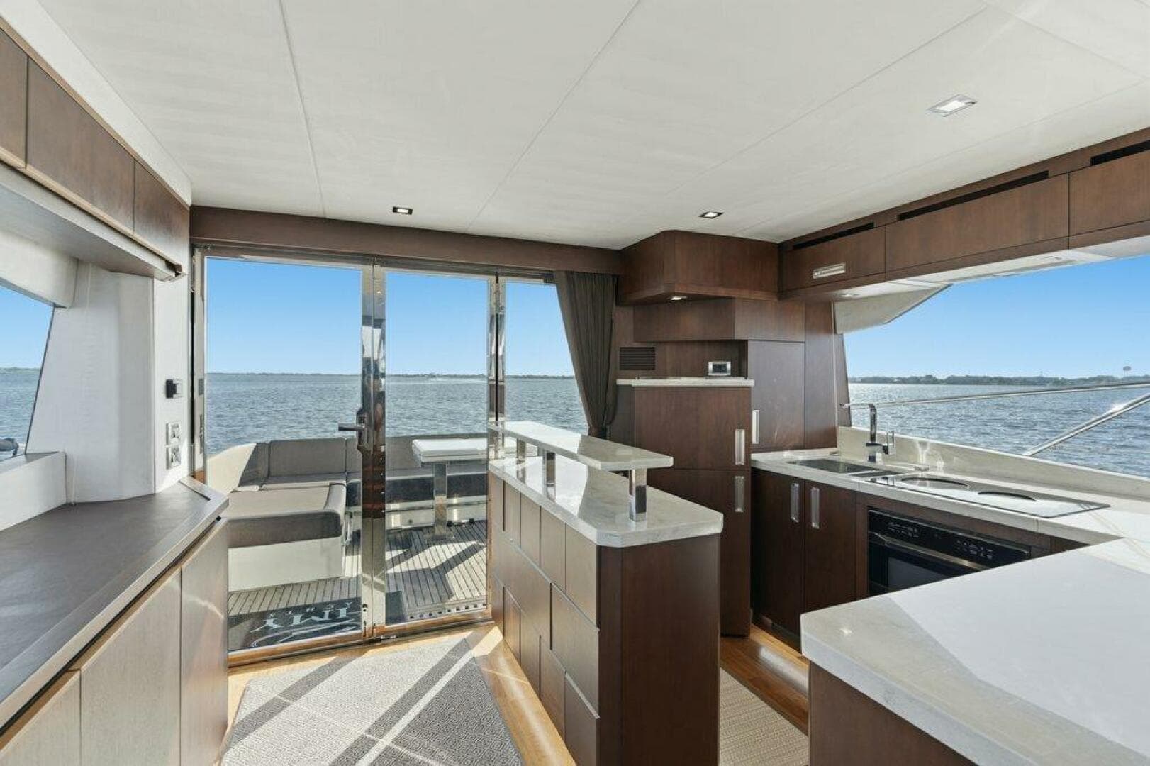 2017 Galeon 560 Sky — photo 18