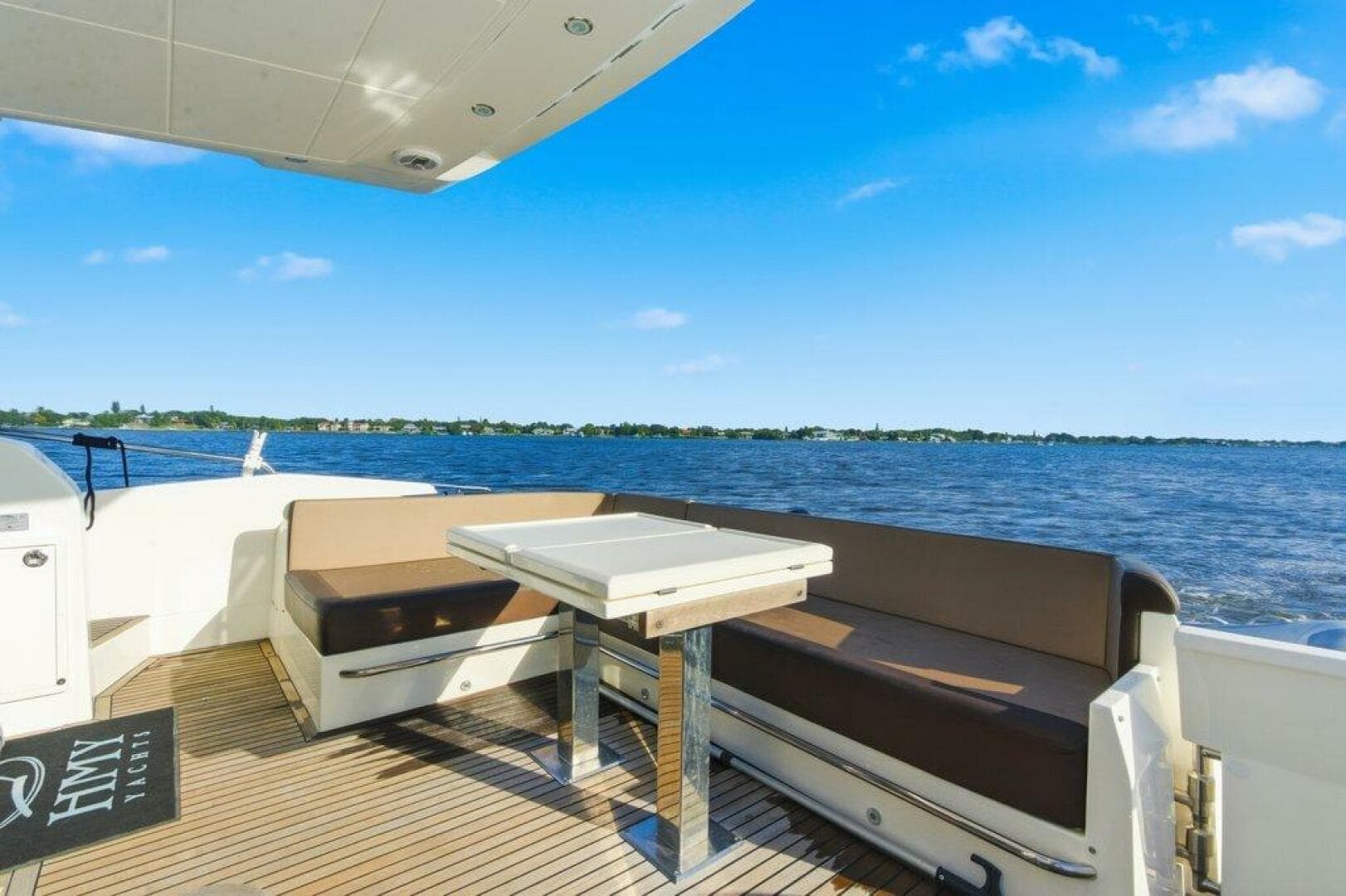 2017 Galeon 560 Sky — photo 12