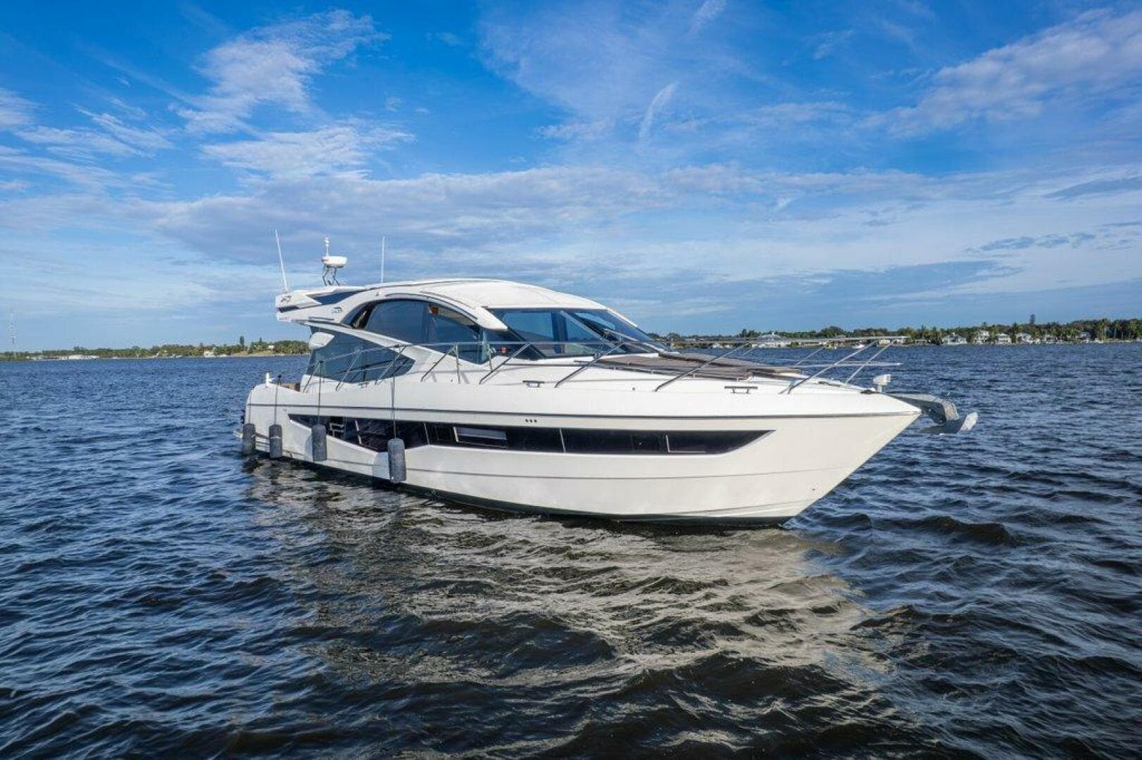 2017 Galeon 560 Sky — photo 4