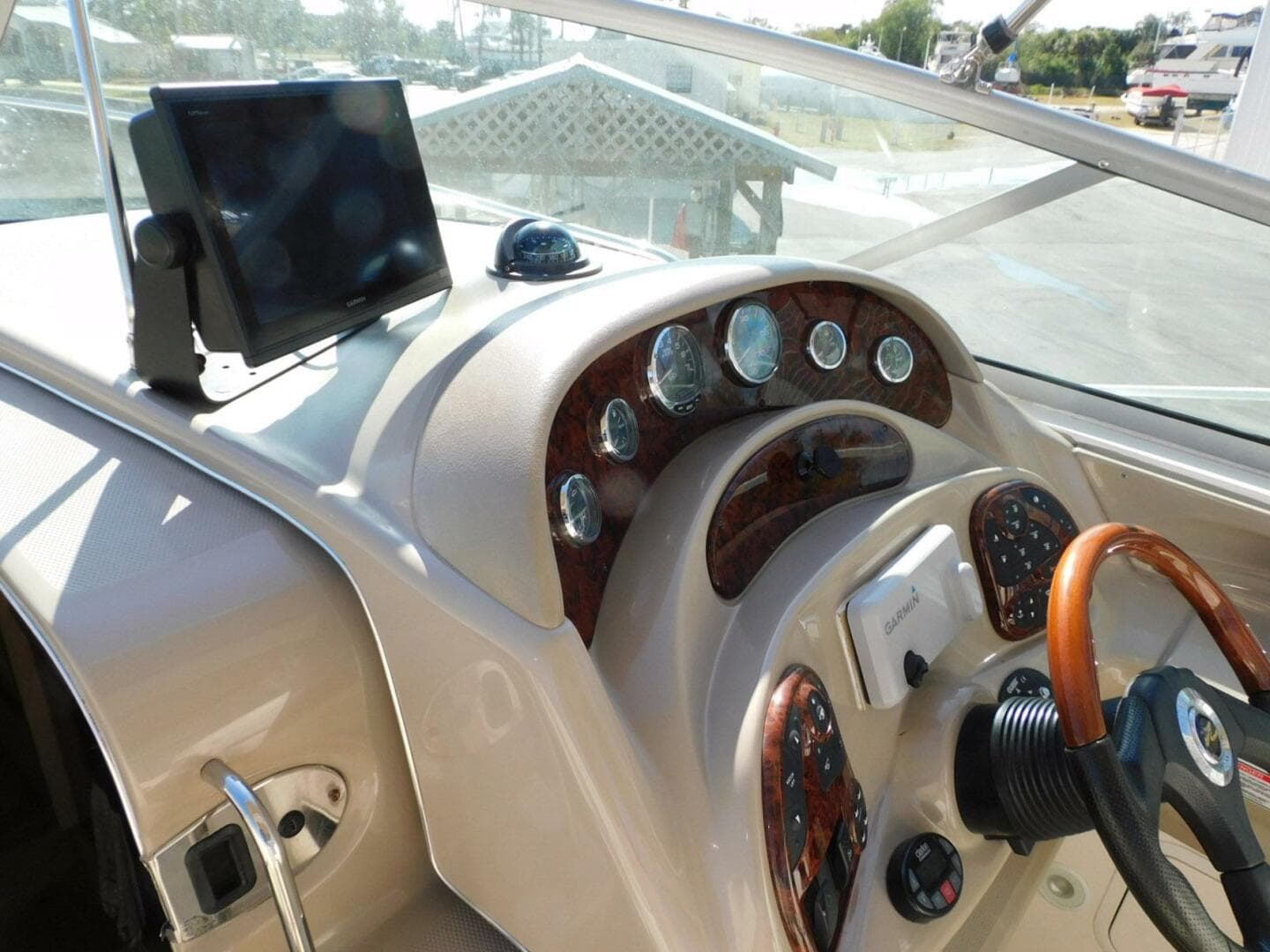 2004 Sea Ray 280 Sundancer — photo 19