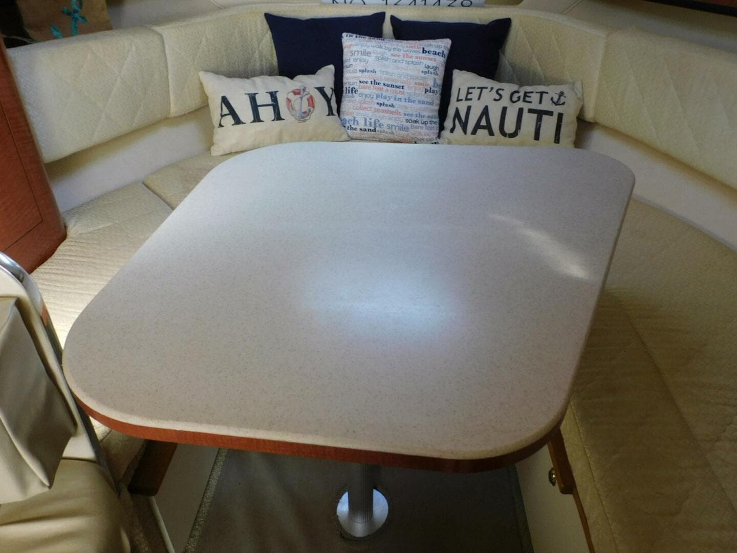 2004 Sea Ray 280 Sundancer — photo 10