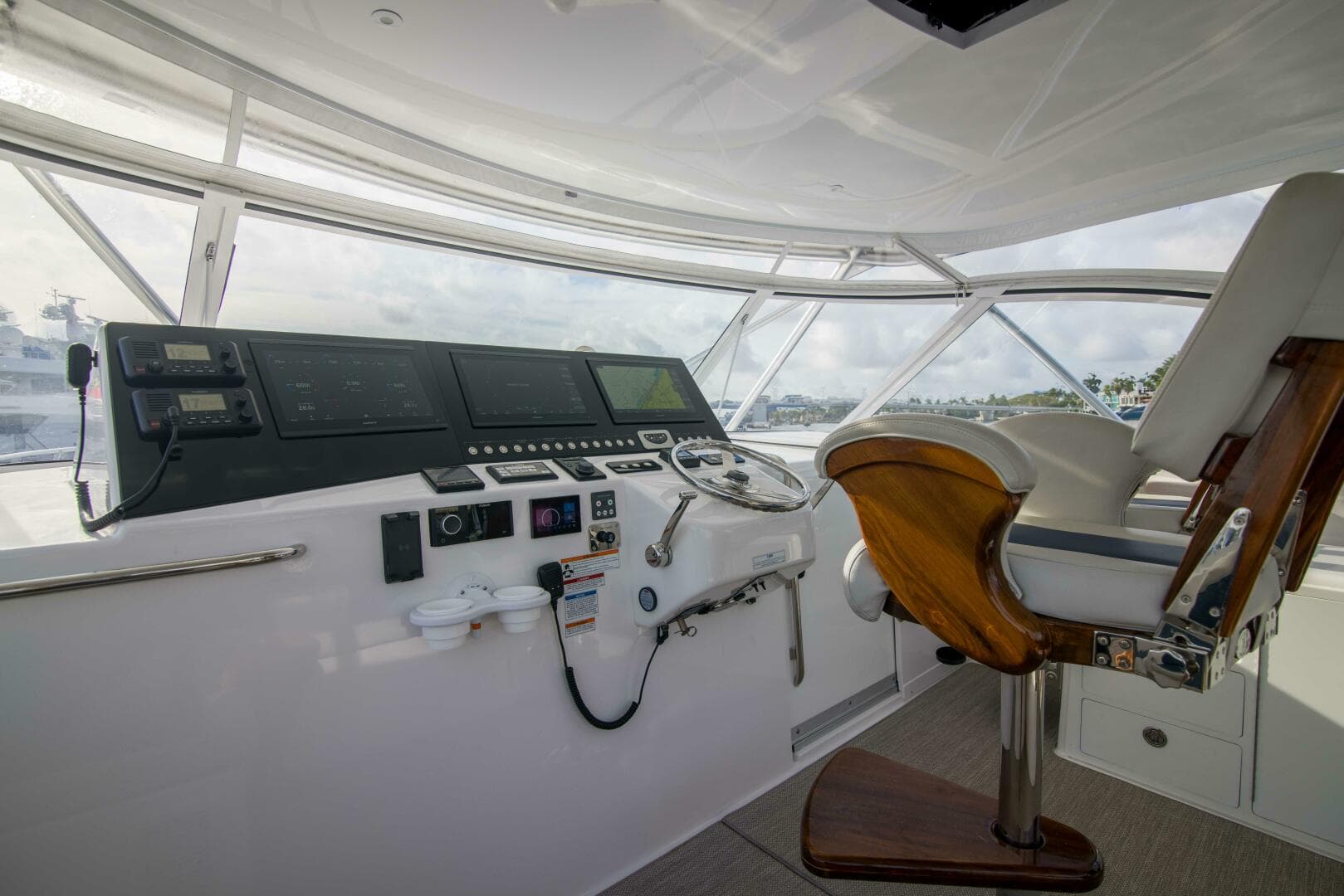 2020 Cabo 41 Open — photo 11