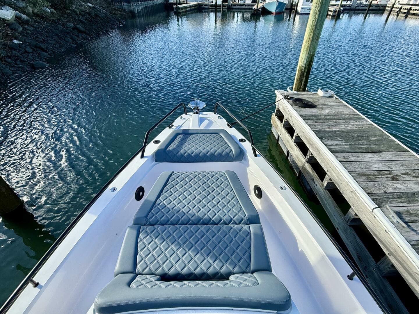 2023 Axopar 37 Cross Cabin — photo 17