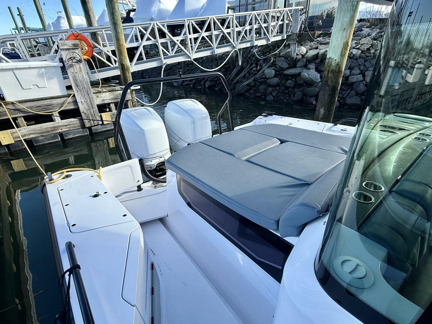 2023 Axopar 37 Cross Cabin — photo 20