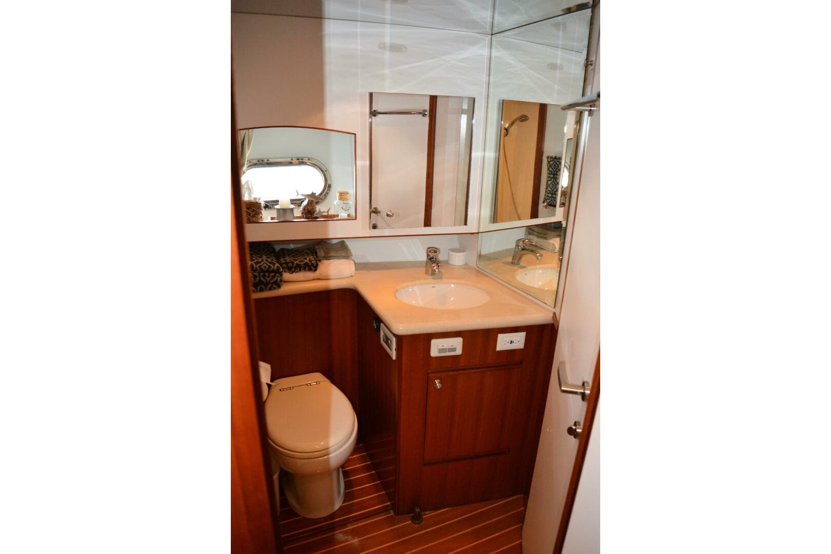 2008 Novatec Islander 60 — photo 40