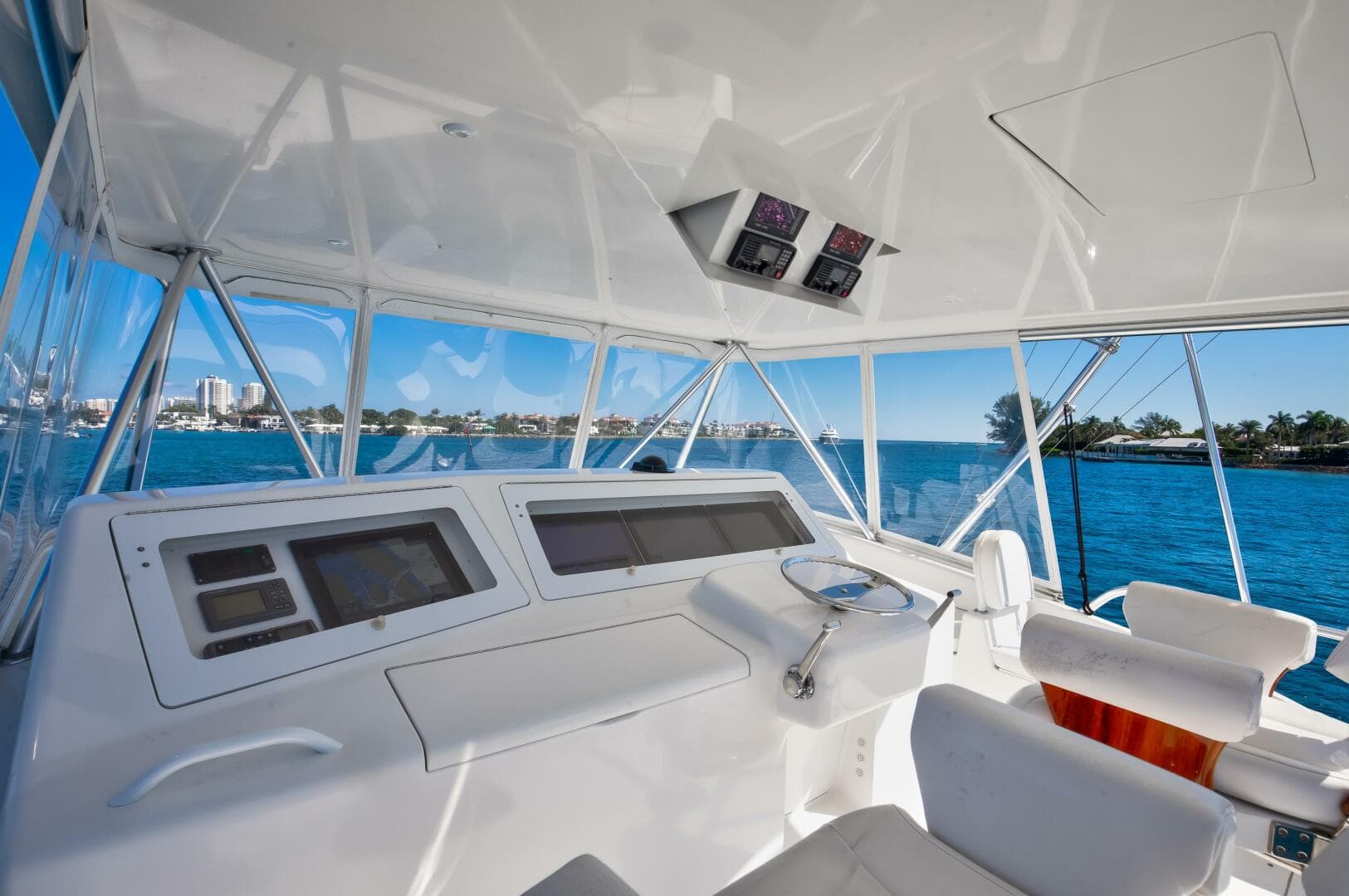 2007 Viking 56 Convertible — photo 14