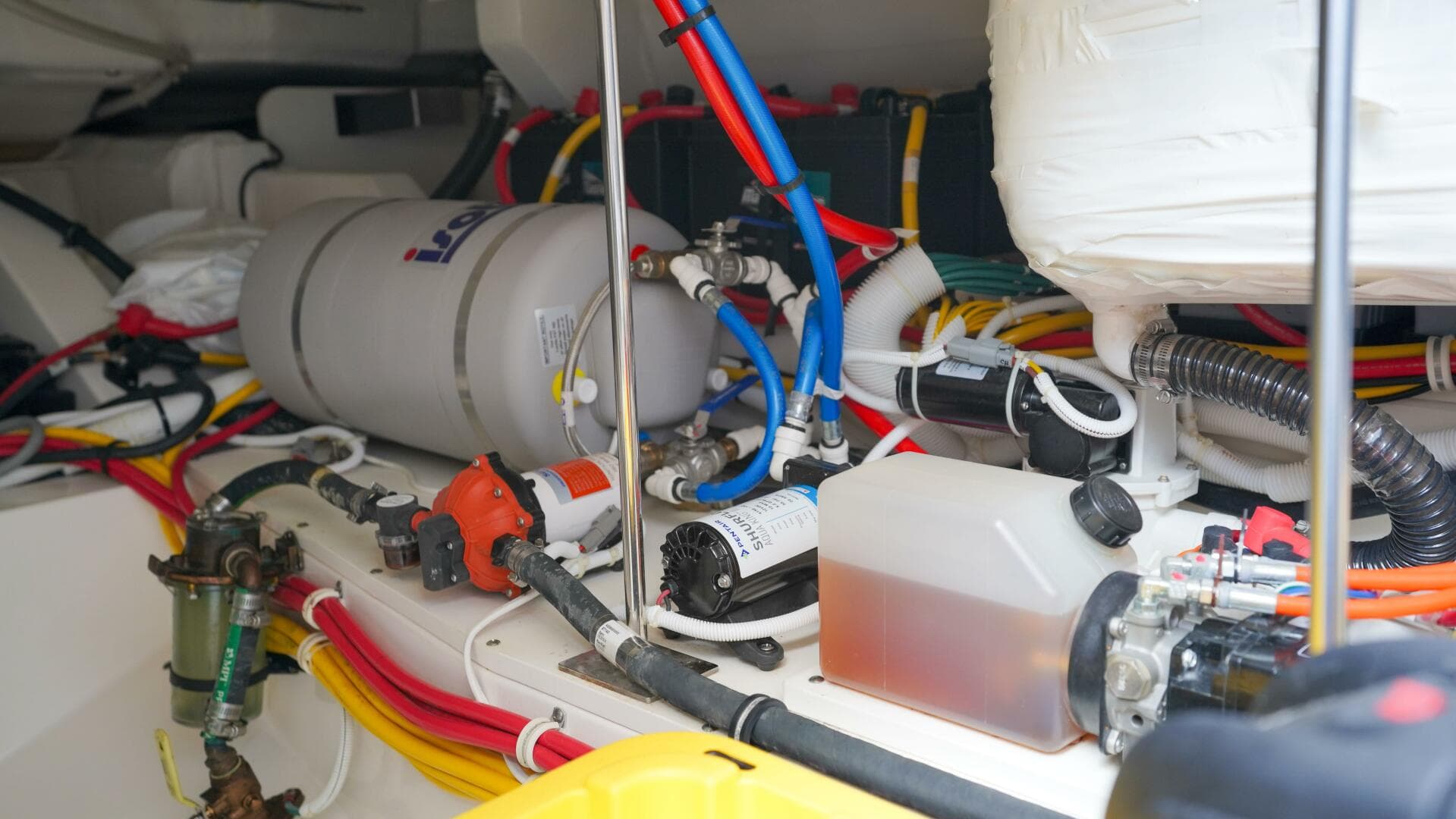 2024 Tiara Yachts 48 LS — photo 45