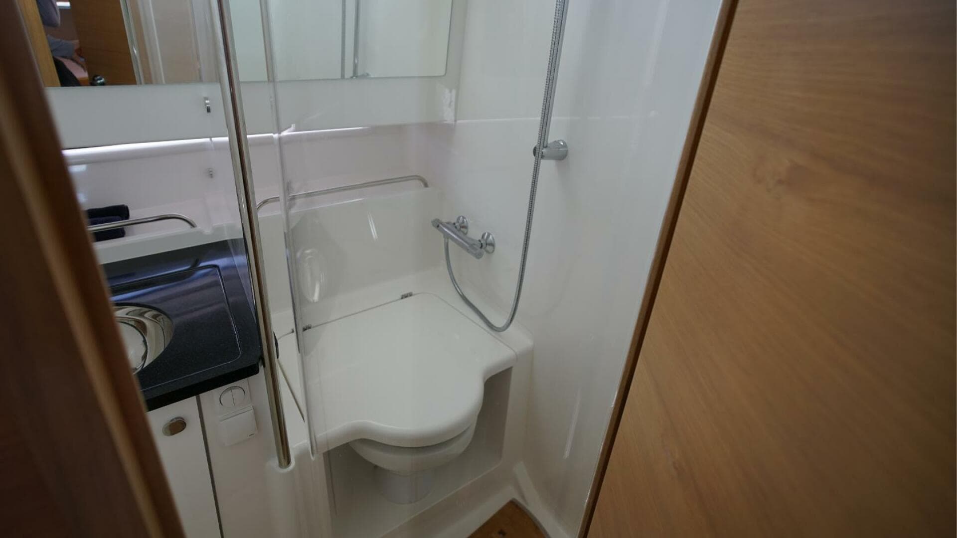 2024 Nimbus Tender 11 #260 — photo 15