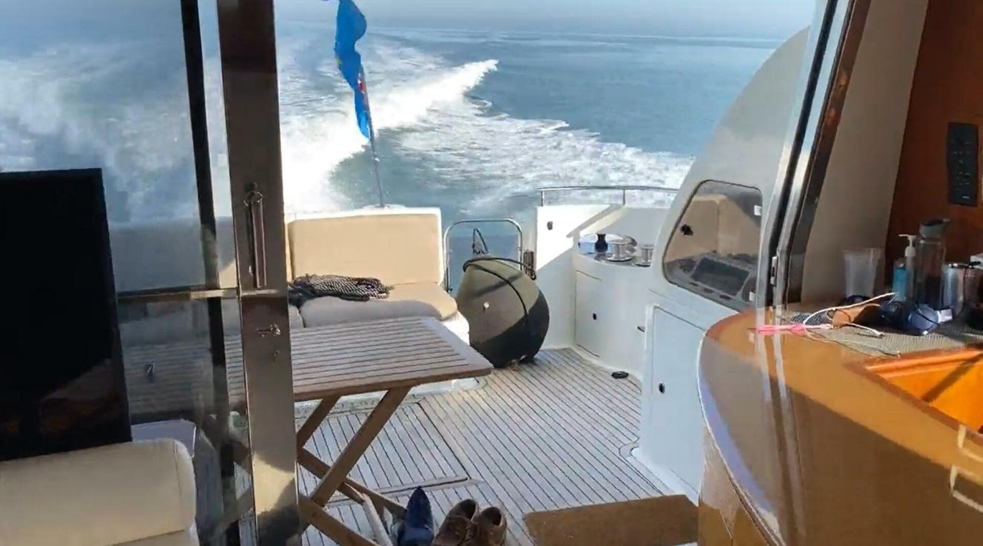 1999 Azimut 58 — photo 9