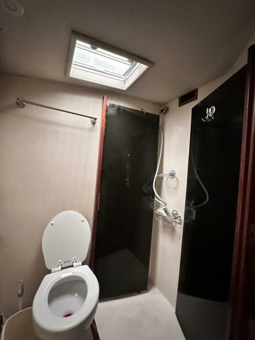 1990 Ocean Yachts — photo 15