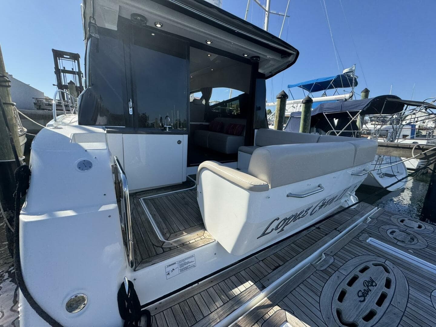 2016 Sea Ray 470 Sundancer — photo 5
