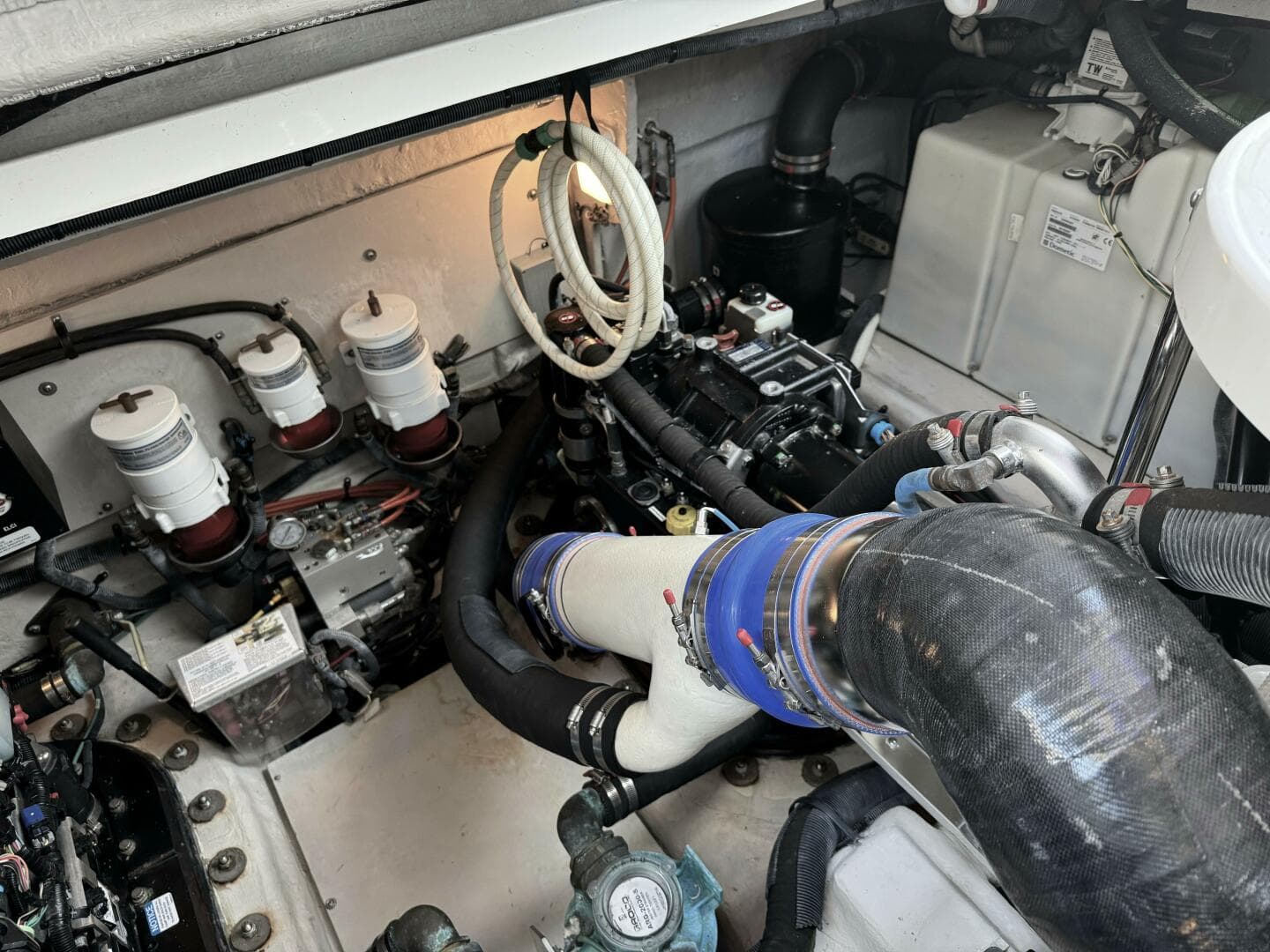 2016 Sea Ray 470 Sundancer — photo 41