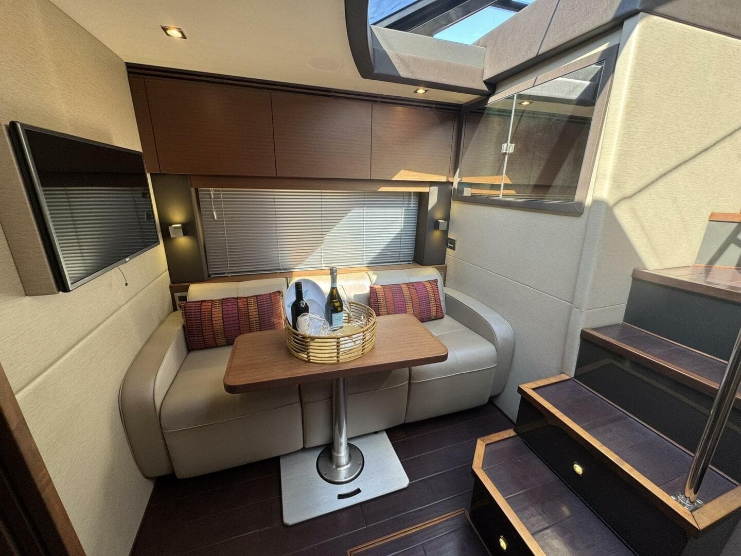 2016 Sea Ray 470 Sundancer — photo 15