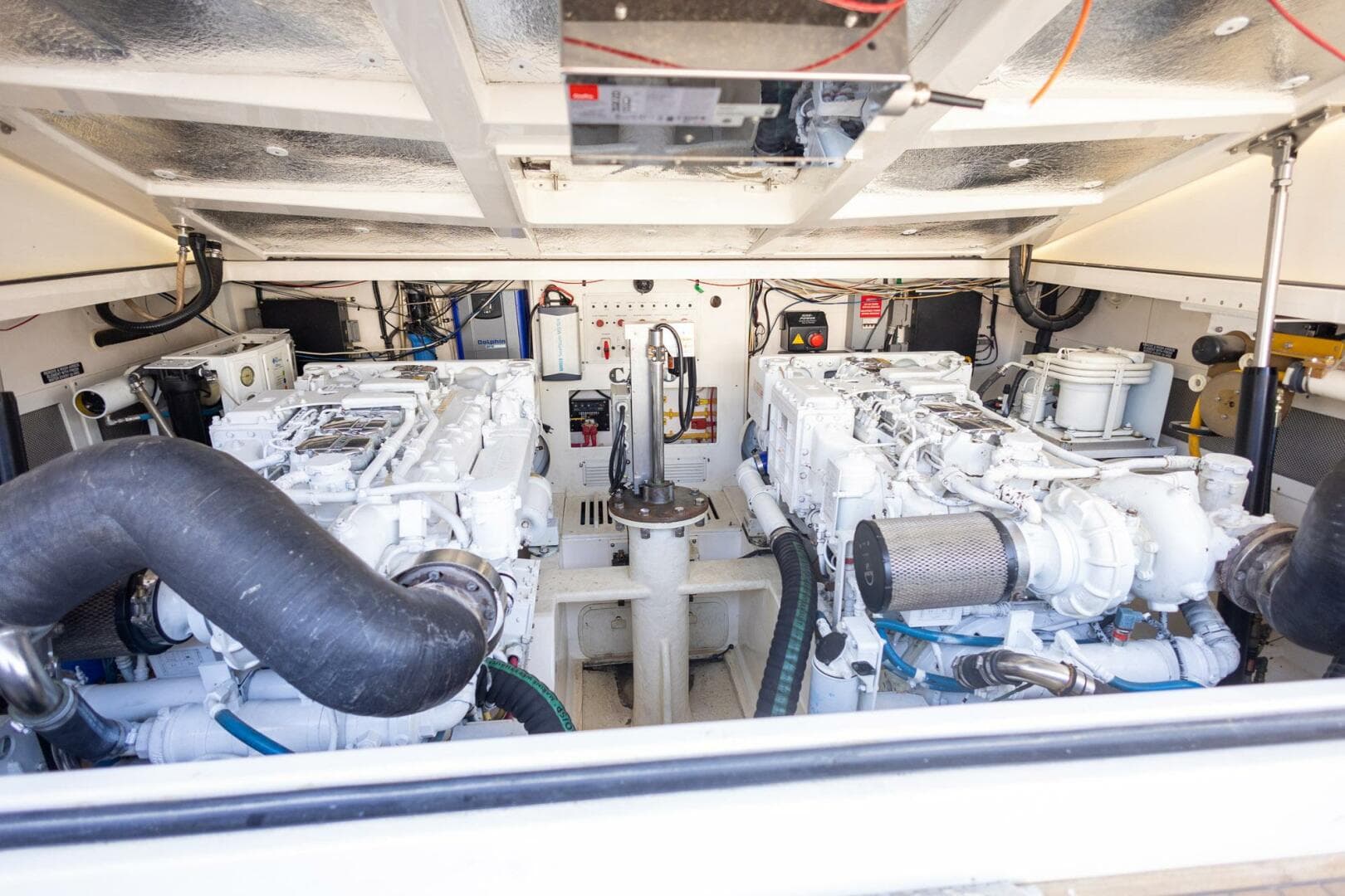 2005 Cabo 40 Express — photo 55