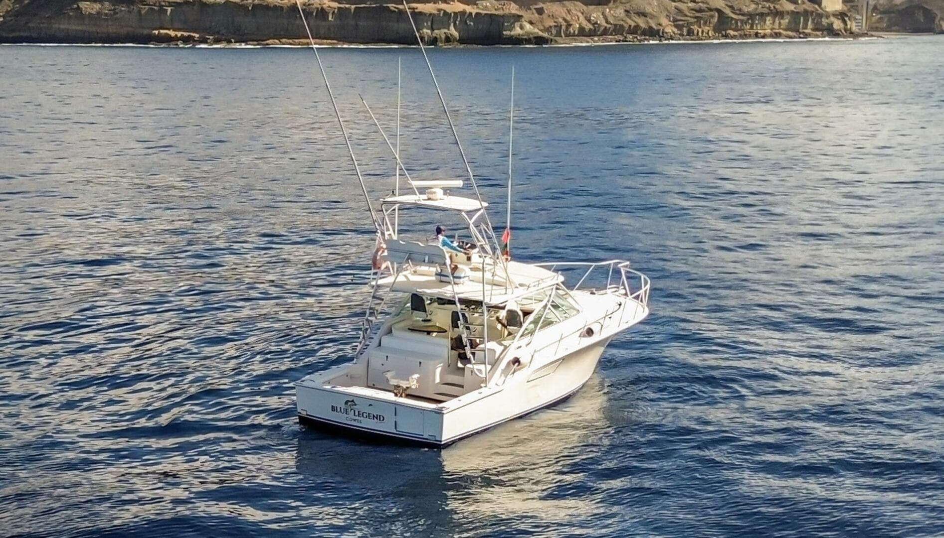 2005 Cabo 40 Express — photo 5