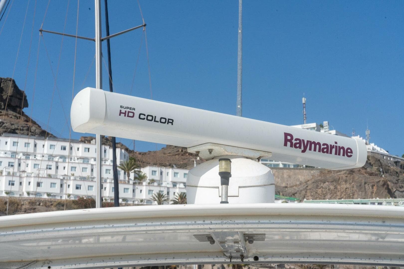 2005 Cabo 40 Express — photo 42