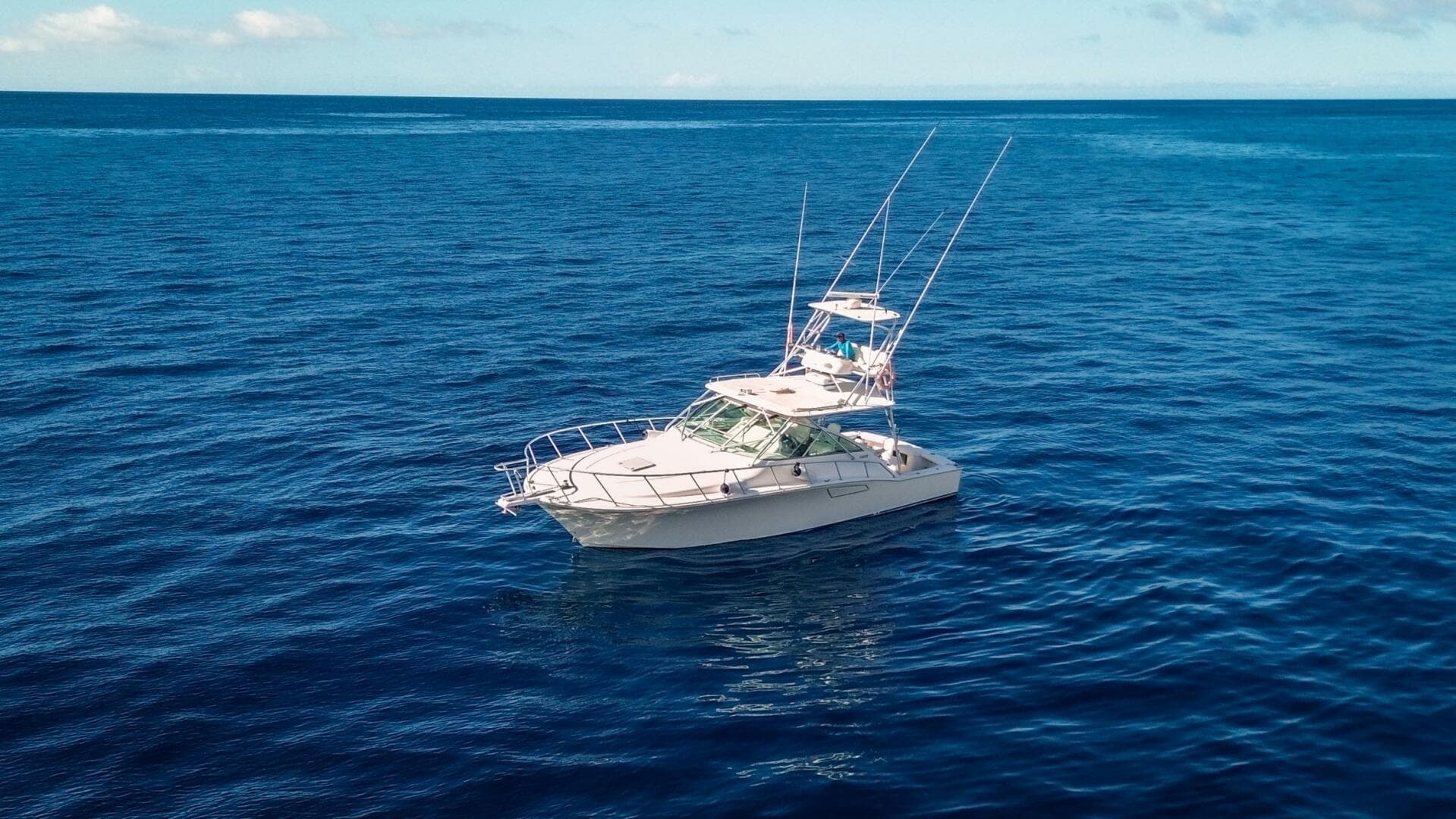 2005 Cabo 40 Express — photo 8