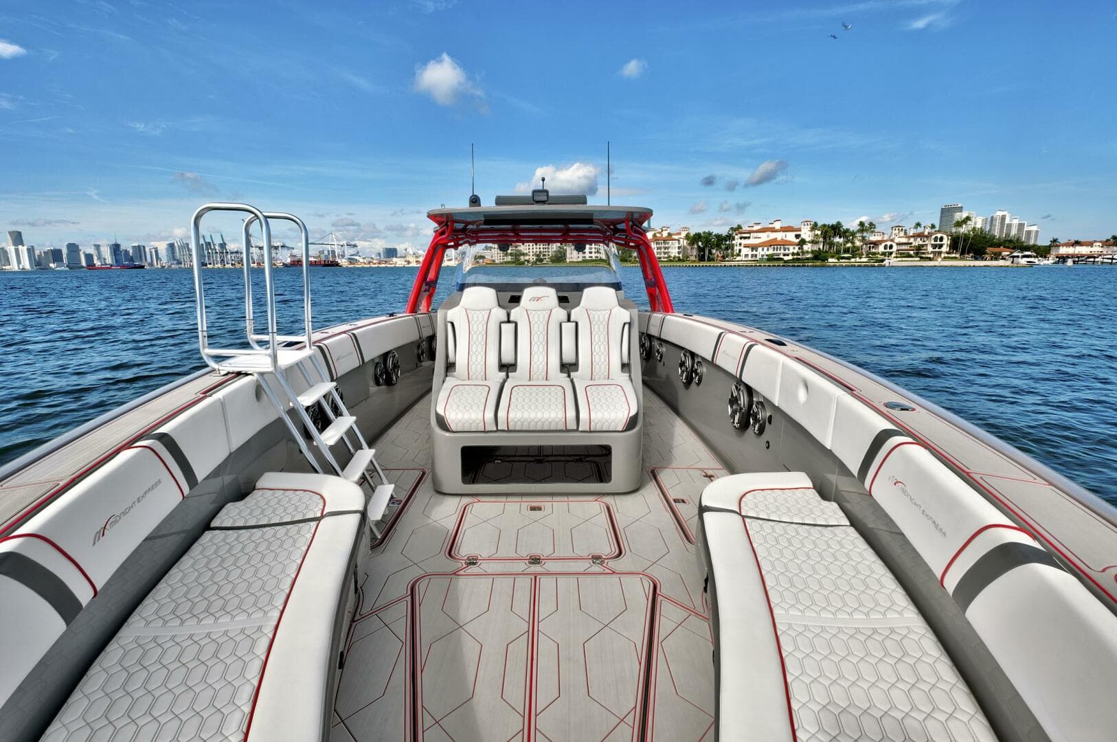 2023 Midnight Express 43 Open — photo 19