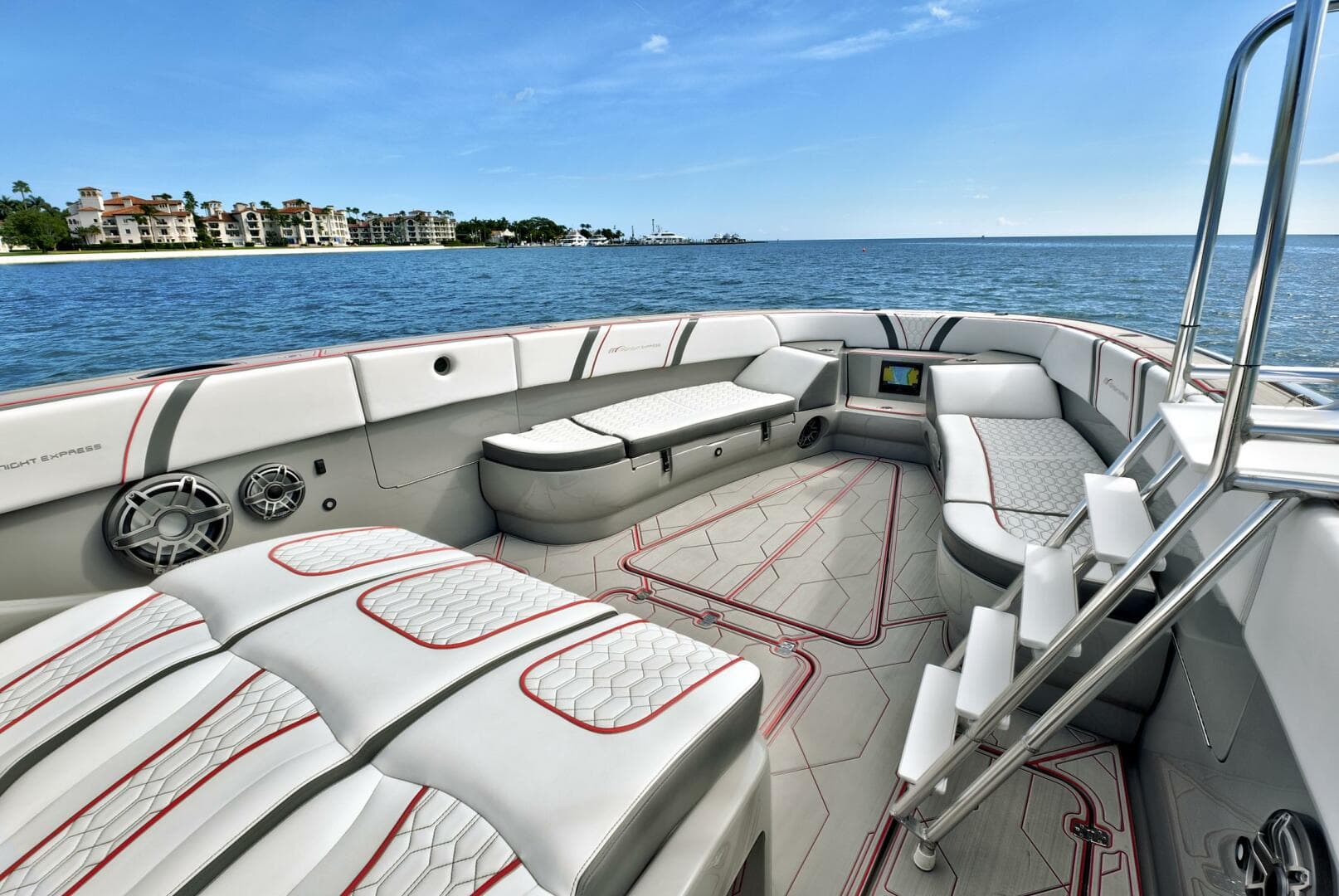 2023 Midnight Express 43 Open — photo 16