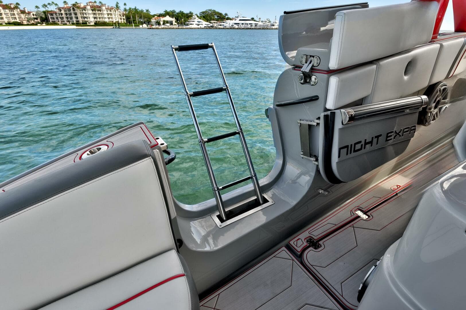 2023 Midnight Express 43 Open — photo 33