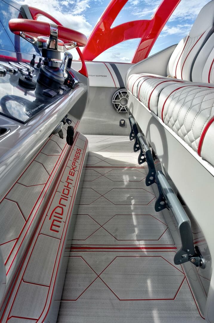 2023 Midnight Express 43 Open — photo 22