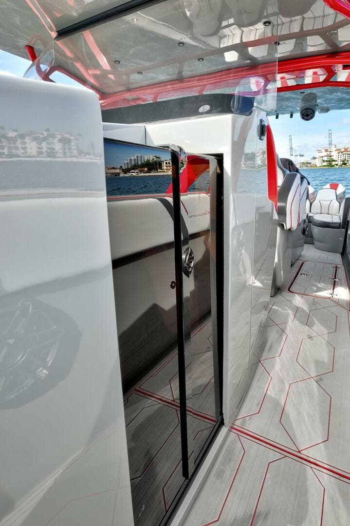 2023 Midnight Express 43 Open — photo 34