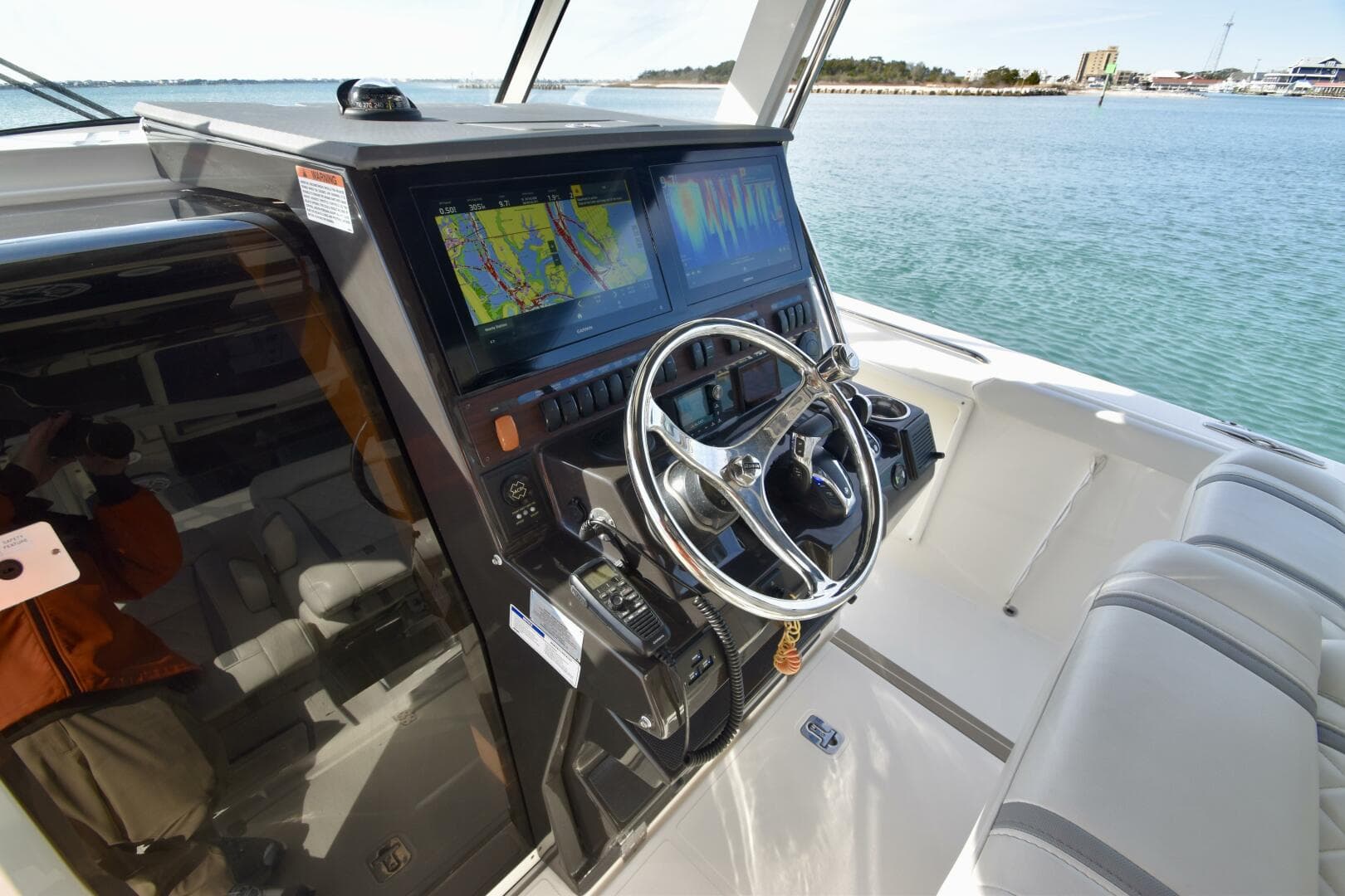 2022 Pursuit S358 — photo 31