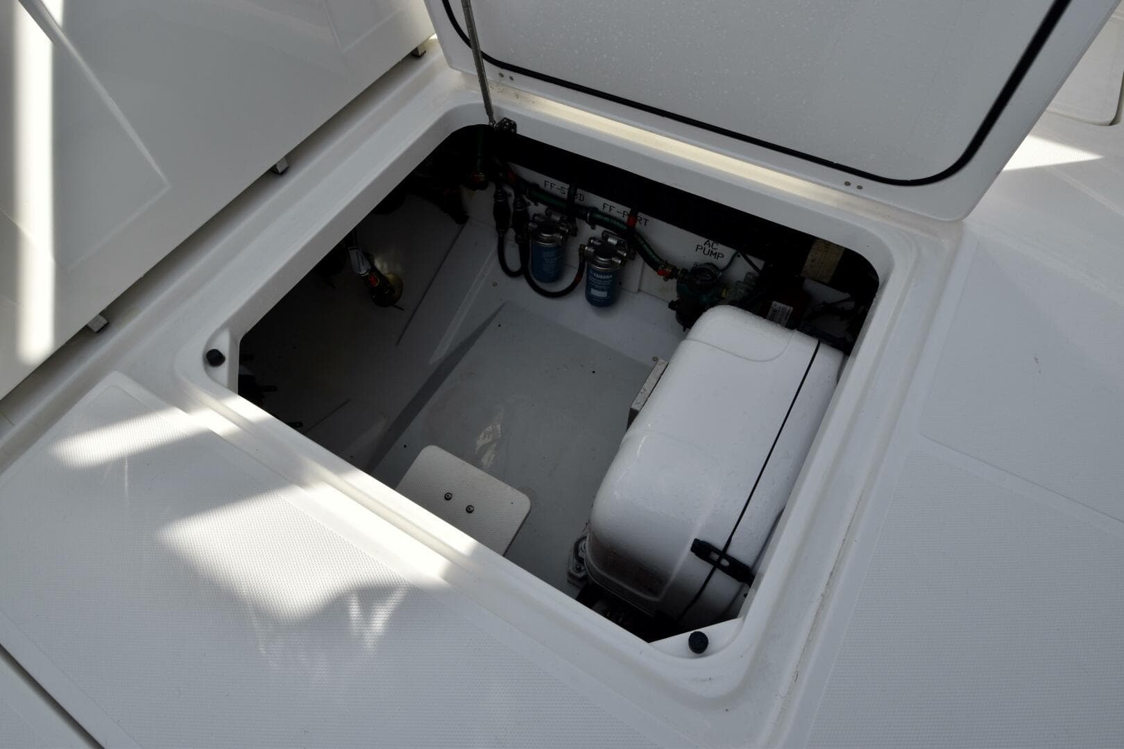 2022 Pursuit S358 — photo 59