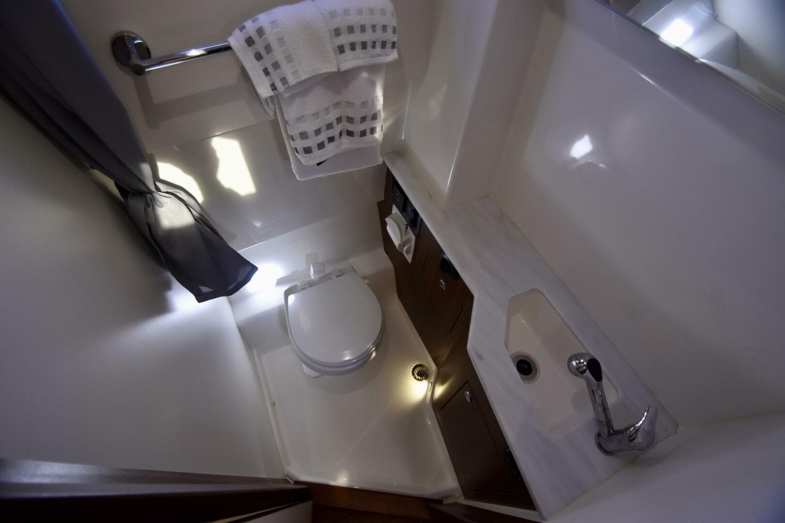 2022 Pursuit S358 — photo 78