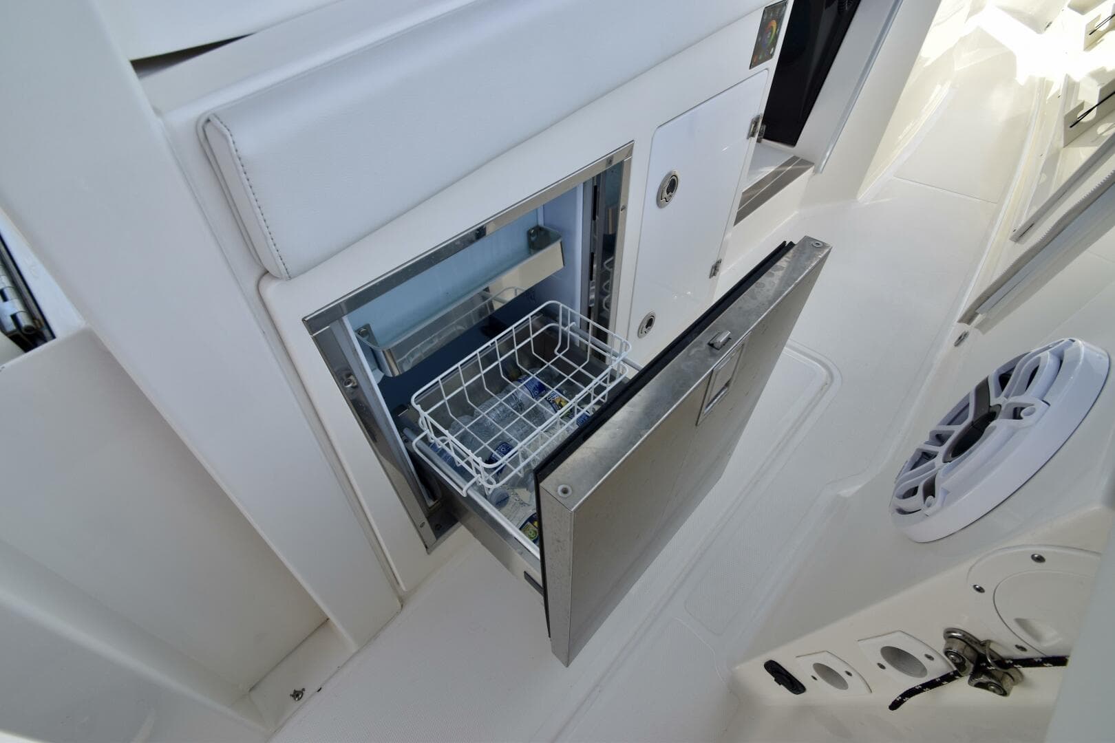 2022 Pursuit S358 — photo 45