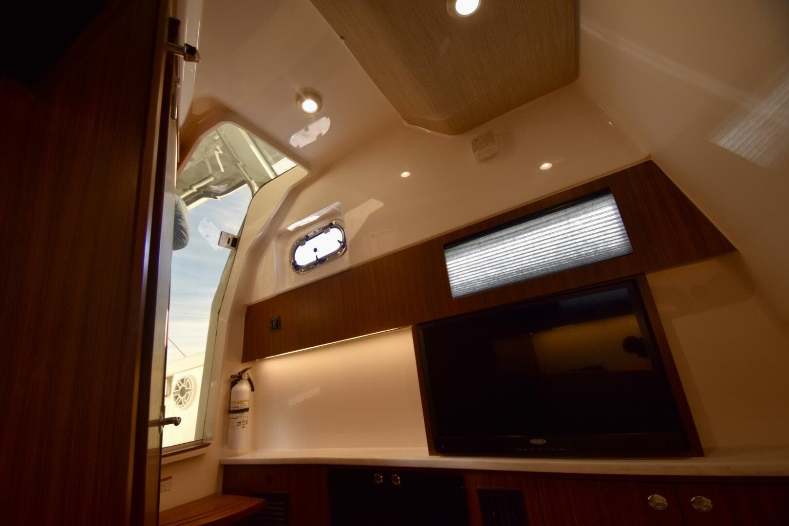 2022 Pursuit S358 — photo 72