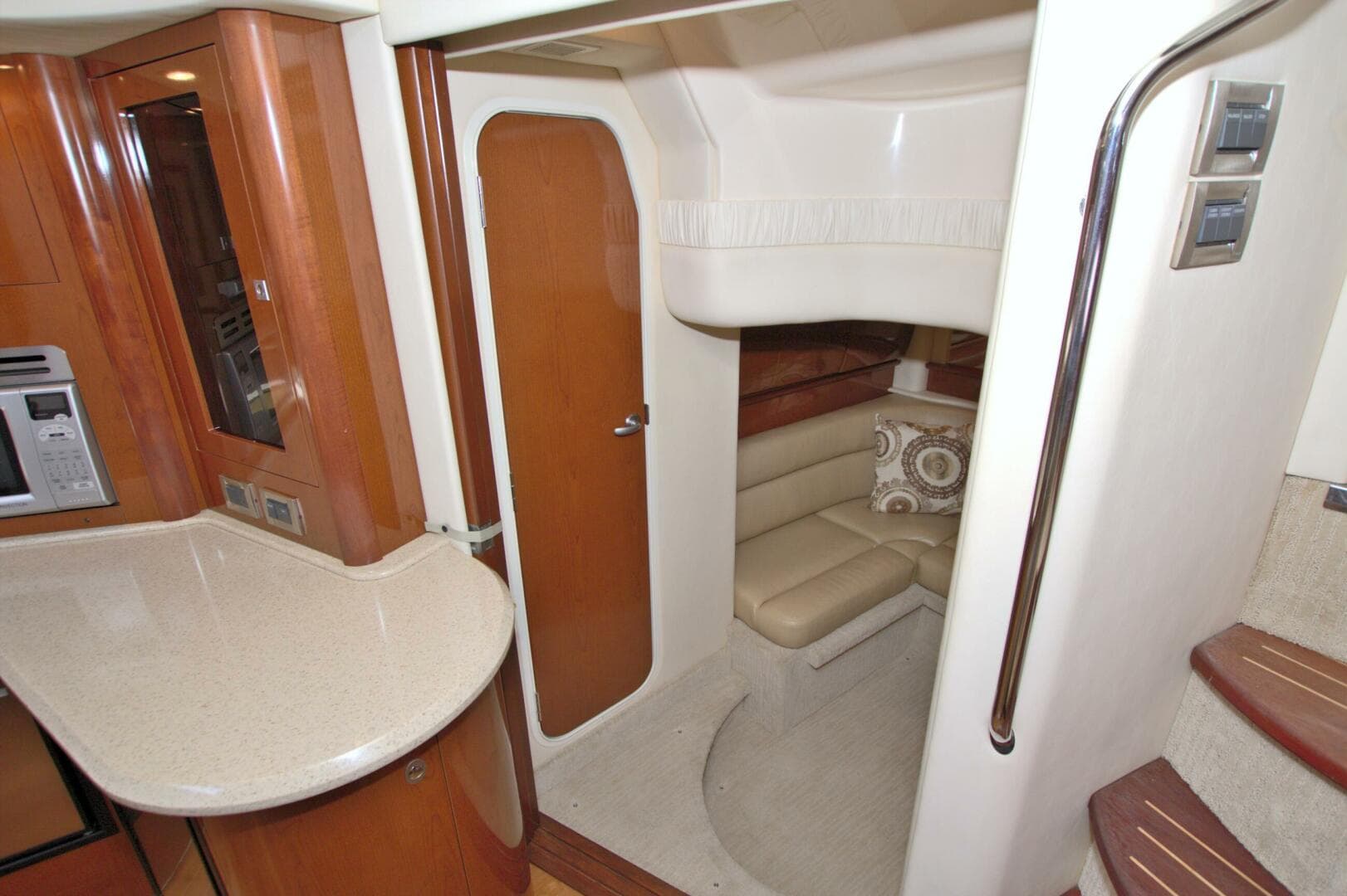 2009 Sea Ray 44 Sundancer — photo 53