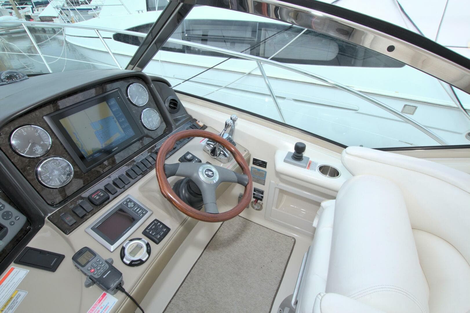 2009 Sea Ray 44 Sundancer — photo 30