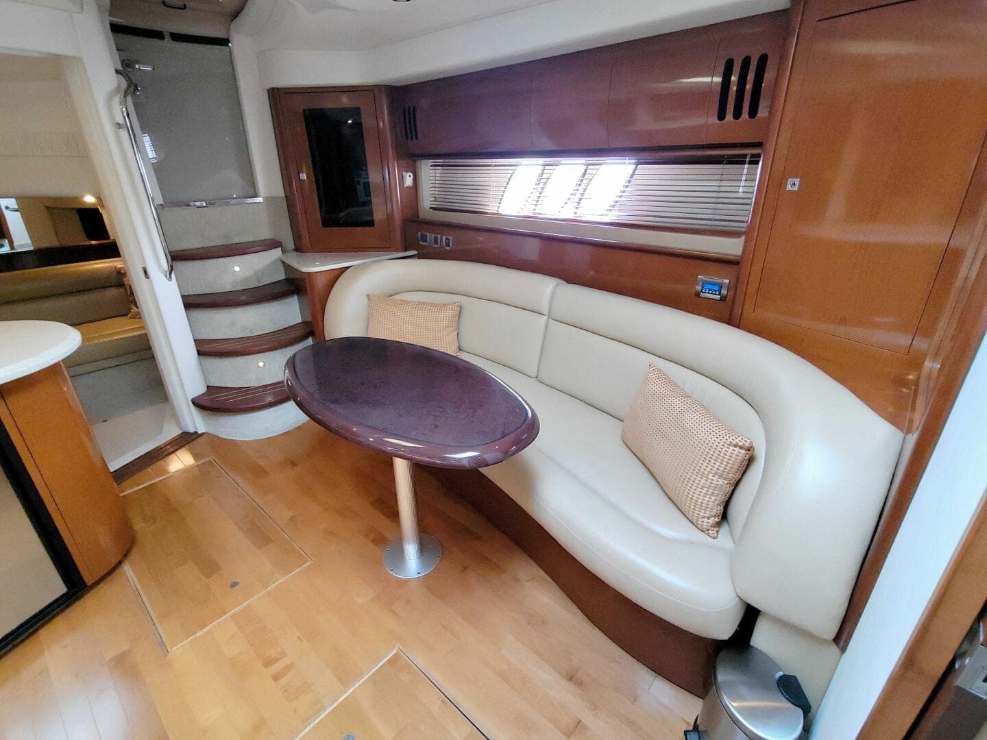 2009 Sea Ray 44 Sundancer — photo 49