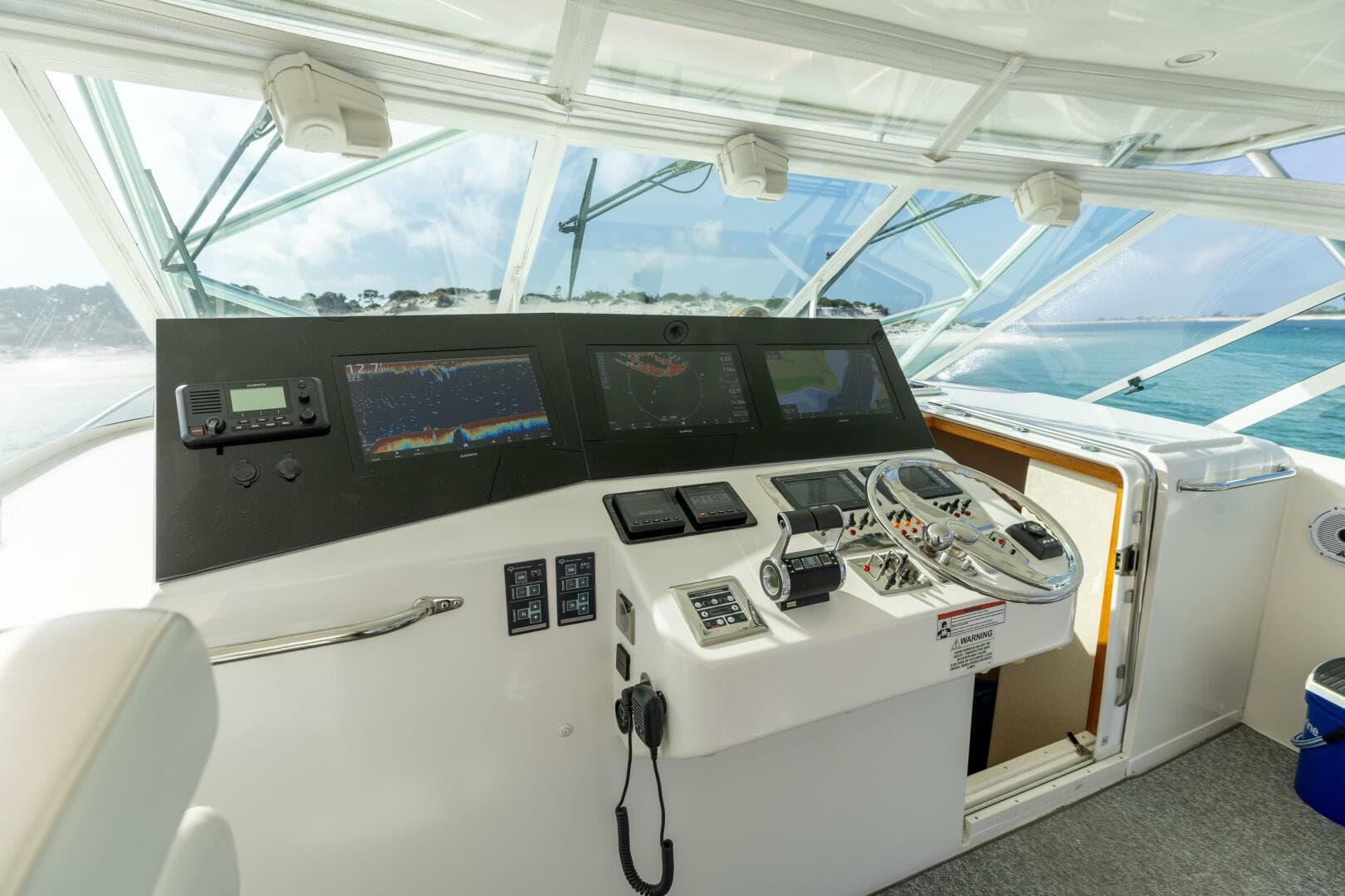 2008 Cabo 40 Express — photo 16