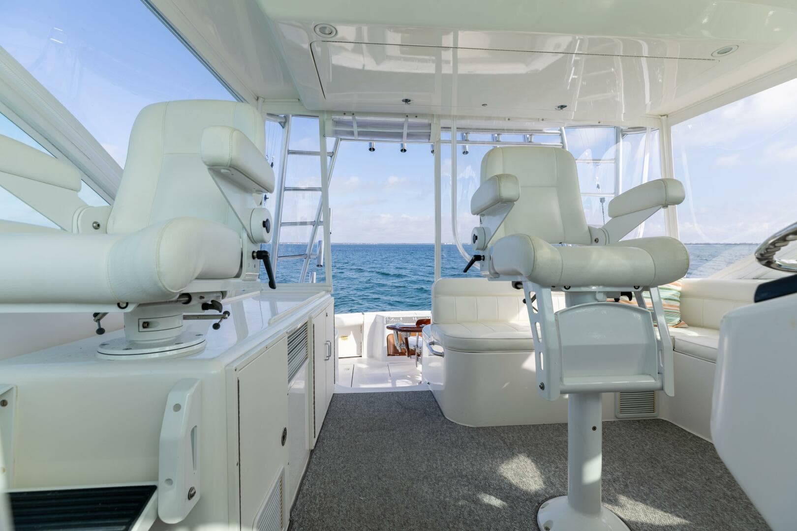 2008 Cabo 40 Express — photo 19