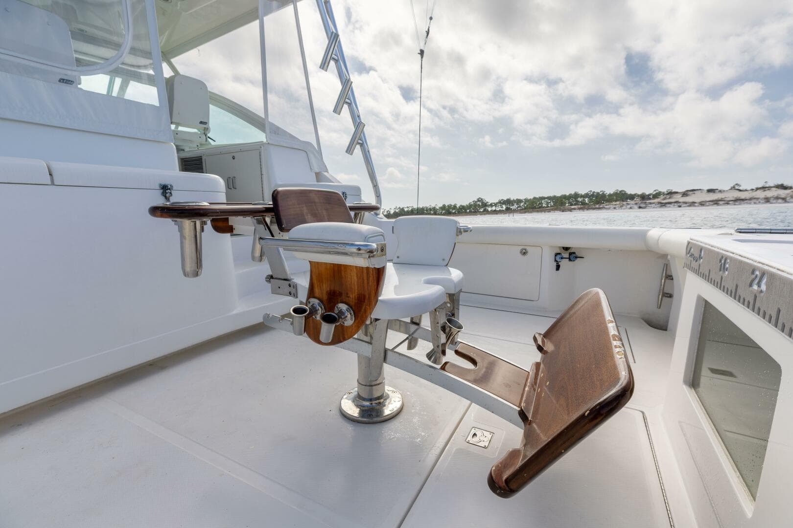 2008 Cabo 40 Express — photo 8